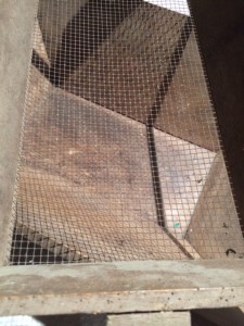 sieve. Wire mesh in excellent condition